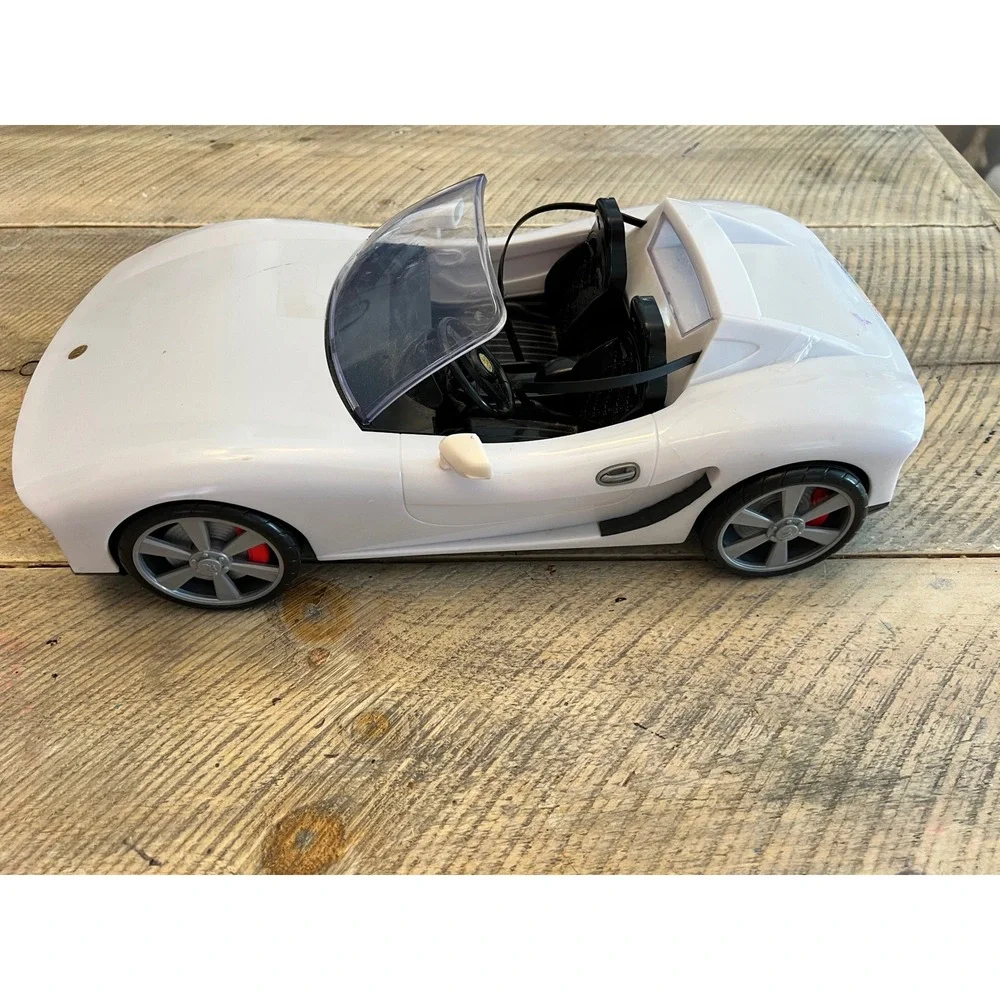 Rainbow High 8-in-1 Color Change Car White Convertible LED Light Up Vehicle
